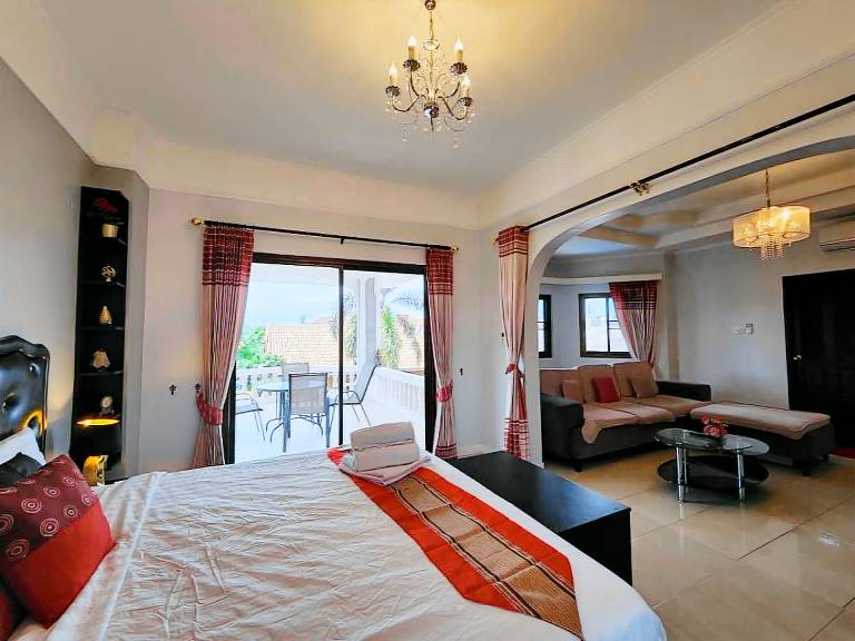 Villa with barbeque & pool | Good for workation | Pets are welcome — photo 2
