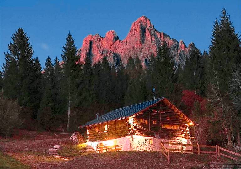 Chalet 'Maso 1445, Quiet, Breathtaking View' with Mountain View, Private Terrace and Wi-Fi — photo 2