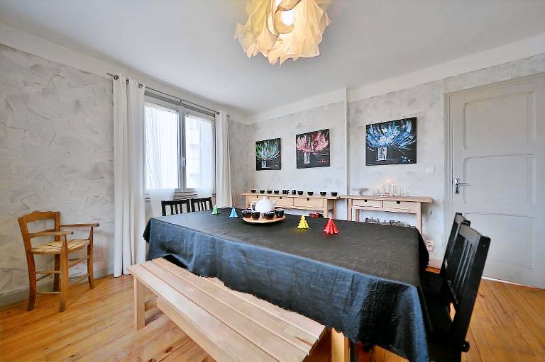 Child-friendly beautiful house with fast internet, barbeque & yard | Garden view | Dogs allowed — photo 4