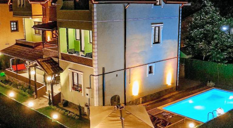 500 m&sup2; Villa