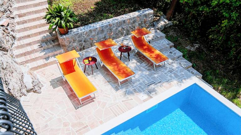Serene Villa in Milovići with Private Pool and Breathtaking Mountain Views — photo 5