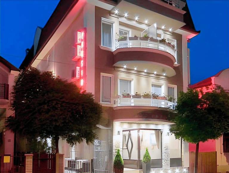 Garni Hotel President de Luxe