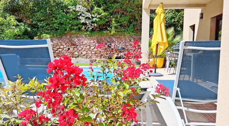 Villa with grill, garden & private pool | Perfect for remote work — photo 5