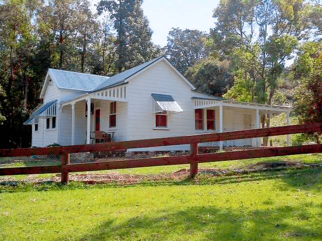 House Upper Lansdowne