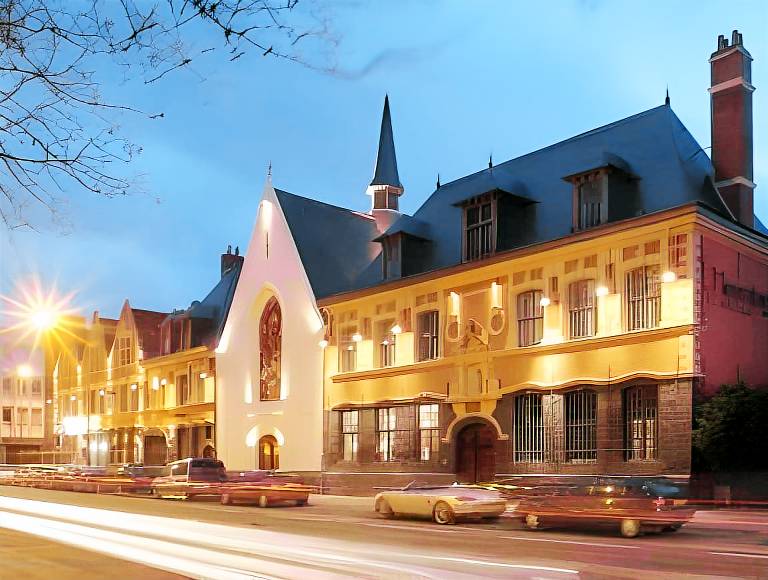 L'Hermitage Gantois, Autograph Collection in Lille