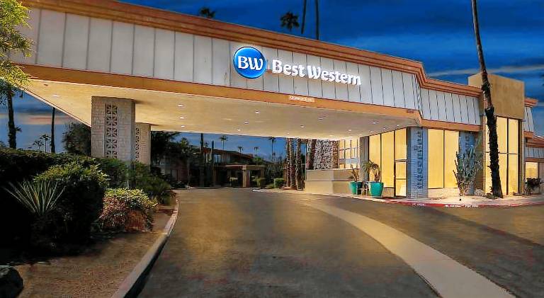 Best Western Date Tree Hotel — photo 4