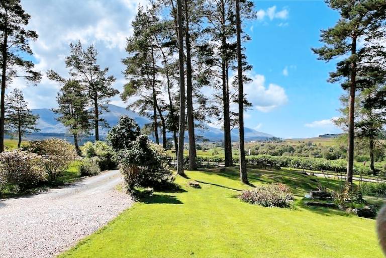 House  Gairlochy