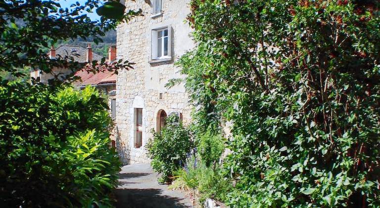 Holiday apartment with 2 rooms for 4 persons in Millau