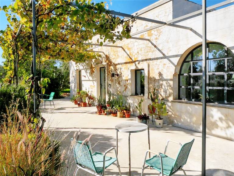 Children-friendly vacation home with barbeque, garden & private pool | Suitable for remote work | Pets allowed — photo 3