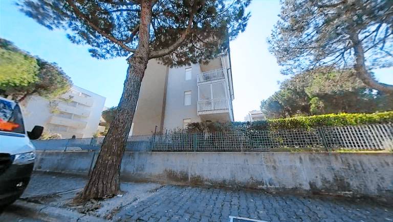 Holiday apartment with patio & garden | Close to the beach | Pet-friendly — photo 2