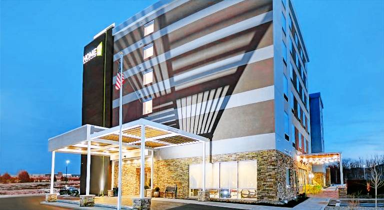 Home2 Suites by Hilton Columbus in Columbus, IN