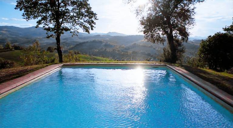 Nice farm with pool & yard | Pet-friendly — photo 3