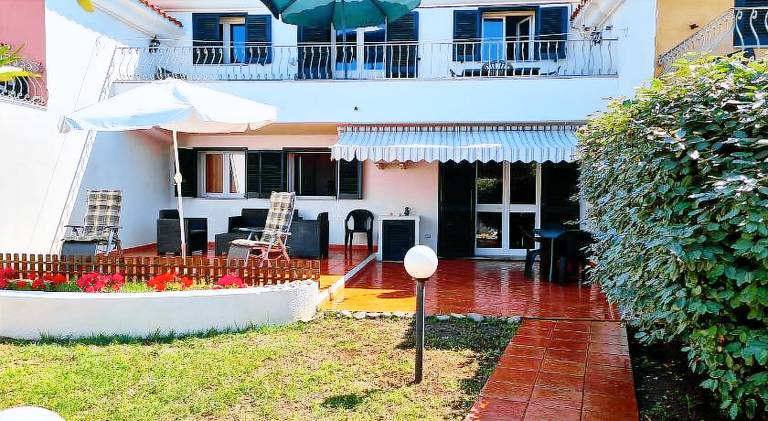 House with 2 rooms for 5 persons — photo 4