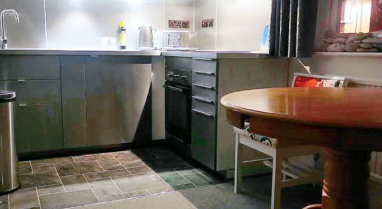 Apartment with 2 rooms for 4 persons — photo 5