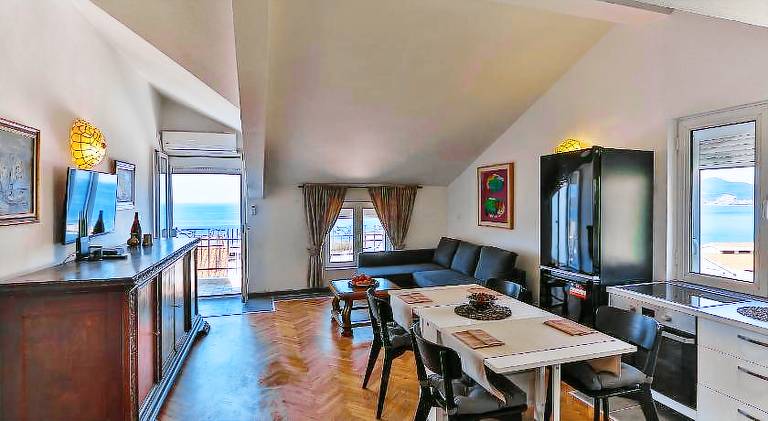Apartment with 2 rooms for 6 persons — photo 2