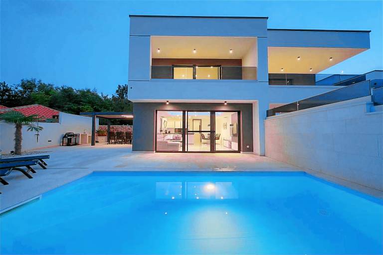 Ferienhaus in Klimno für max. 8 Personen, Ferienhaus in Klimno für max. 8 Personen,