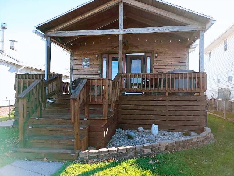 House  La Salle Township