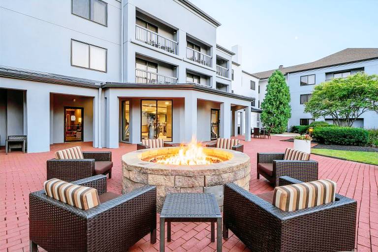 Courtyard by Marriott Columbus Airport — photo 3