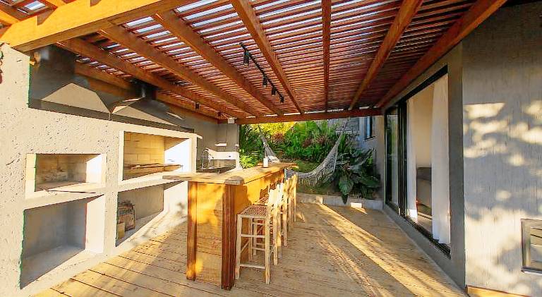 House with yard & barbecue | Beach nearby | Pets allowed — photo 5