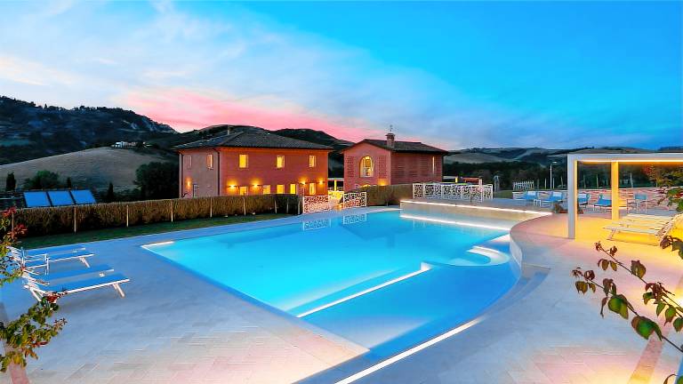 Villa with private pool, barbecue & garden | Pool view in Peccioli