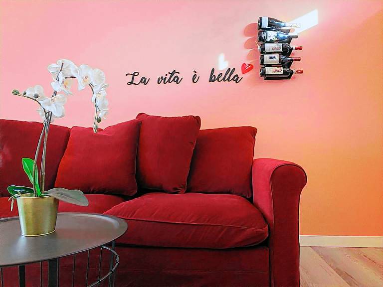 Holiday apartment with patio & yard — photo 5