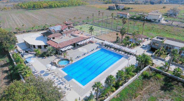 Lovely house with hot tub, terrace & pool | Dogs allowed in Casal Velino
