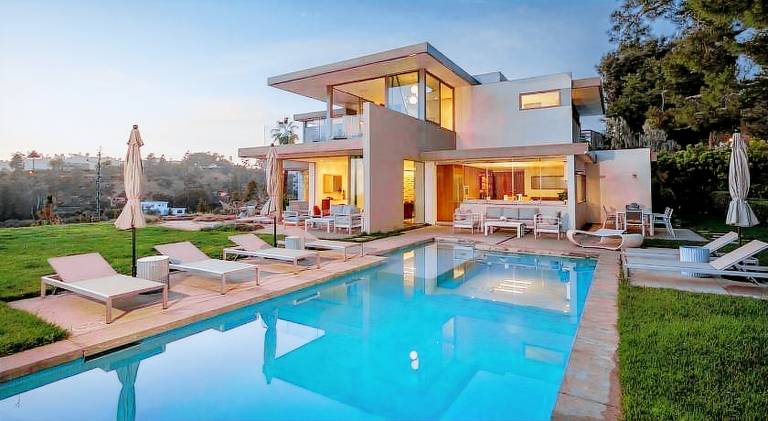 Villa with hot tub & pool — photo 2