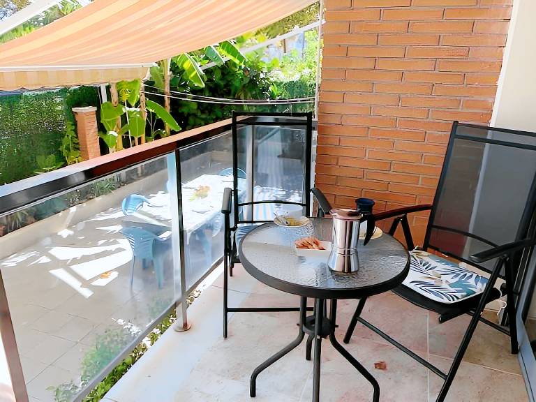 Rental apartment with pool & garden — photo 5