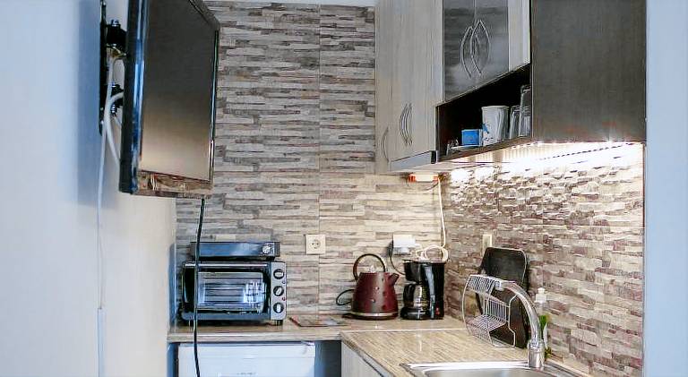Beautiful rental apartment with terrace & garden | Pets are welcome in Chania