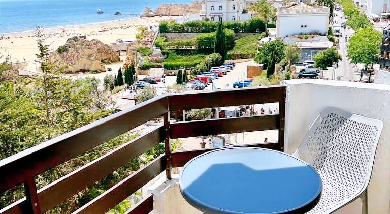Holiday apartment with 2 rooms for 5 persons in Portimão