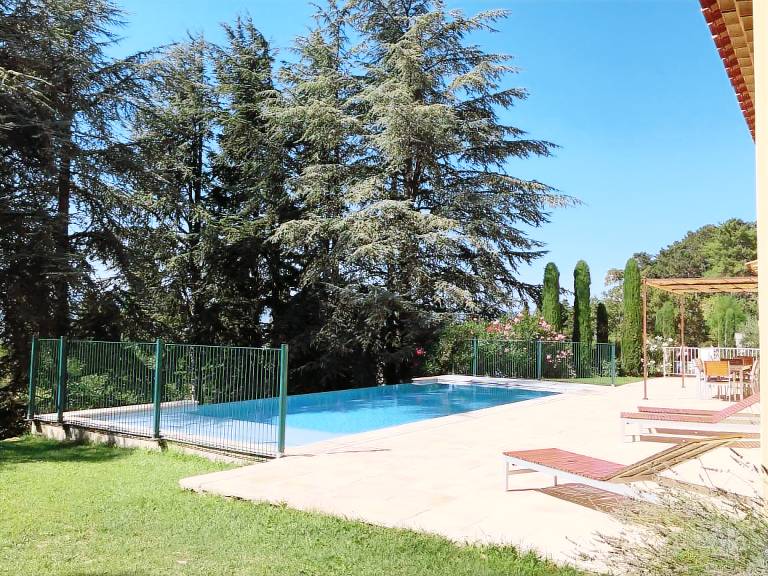 Children-friendly villa with yard, private pool & barbecue | Dogs allowed — photo 2