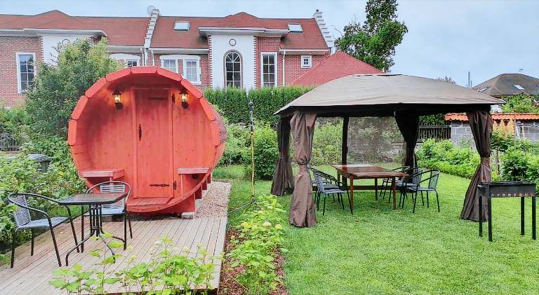 Nice lodge with yard, BBQ & sauna | Pets allowed — photo 3