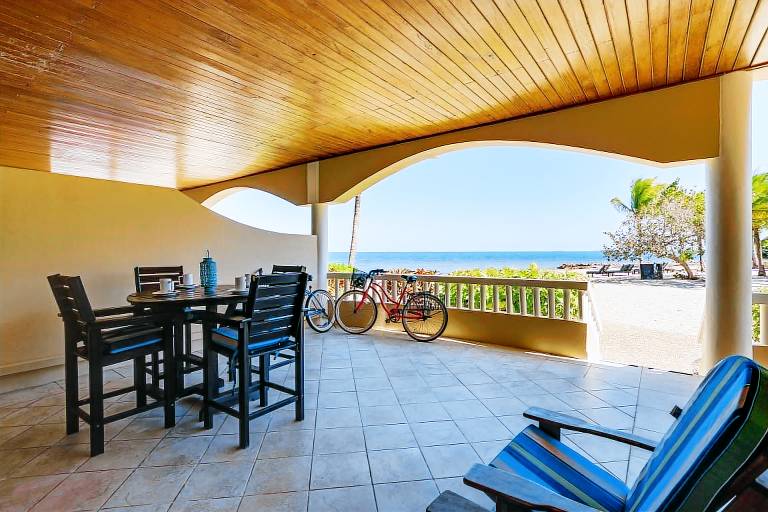 Villa Placencia