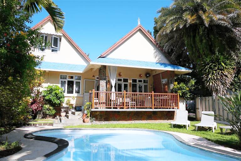House Blue Bay