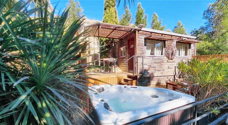 House with garden, BBQ & patio — photo 4