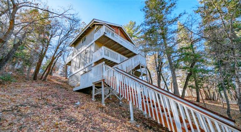 Fully equipped nice vacation home with barbeque | Next to the ski | Dogs allowed in Big Bear Lake, CA