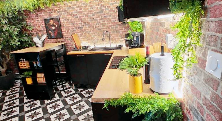 Holiday apartment with jacuzzi — photo 4