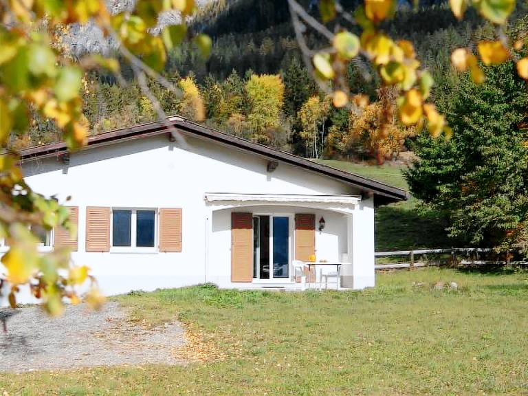 Vacation home with terrace, garden & barbeque — photo 2