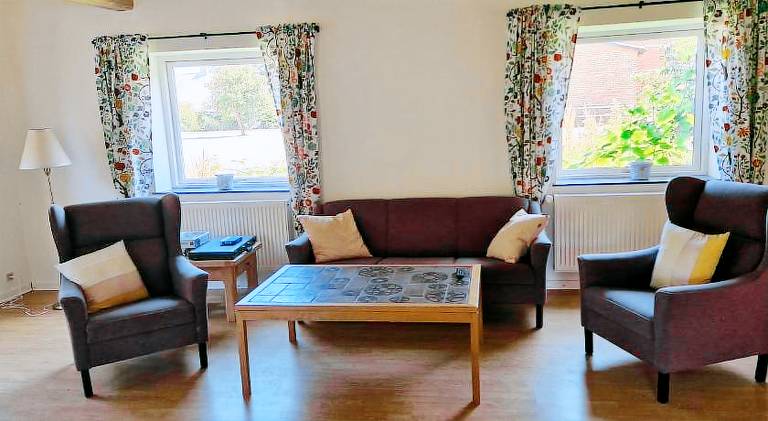 Holiday apartment with terrace & garden — photo 5