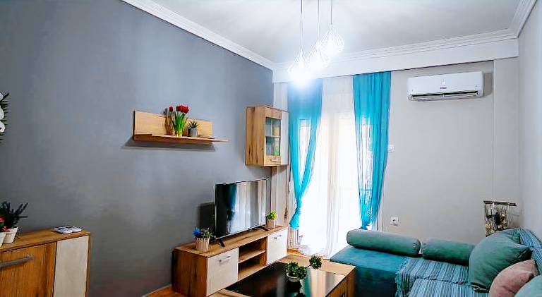 Pleasant holiday apartment with patio | Near Church of the Holy Apostles | Pets are welcome — photo 2