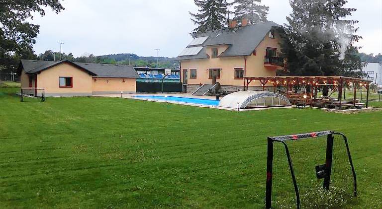 Beautiful villa with pool & jacuzzi | Pets allowed in Olomouc