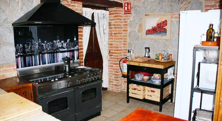 Fully equipped spacious house with terrace | Dogs allowed — photo 4