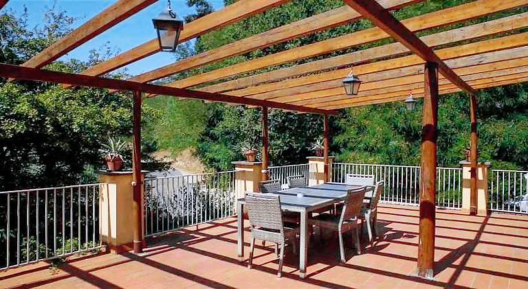 Farm with patio, yard & pool — photo 5
