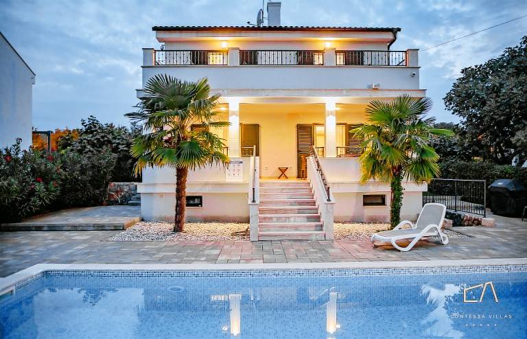 Ferienhaus in Porat für max. 7 Personen Ferienhaus in Porat für max. 7 Personen