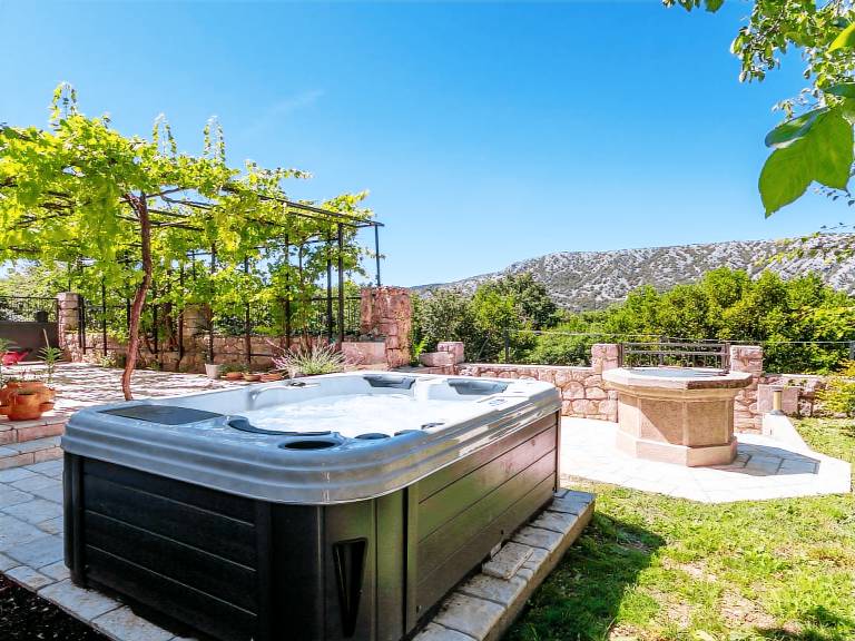 Ferienhaus in Grižane für max. 4 Personen, Ferienhaus in Grižane für max. 4 Personen,