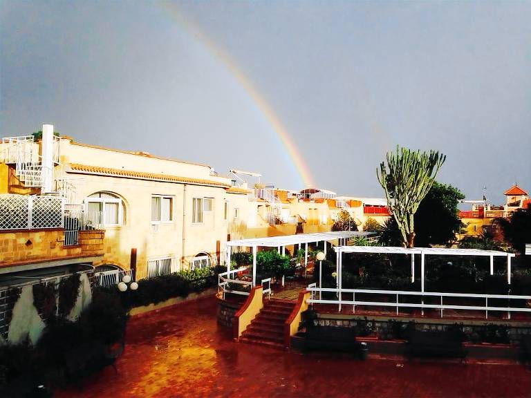 Lovely apartment with pool, yard & terrace | Close to the beach | Pets are welcome — photo 3