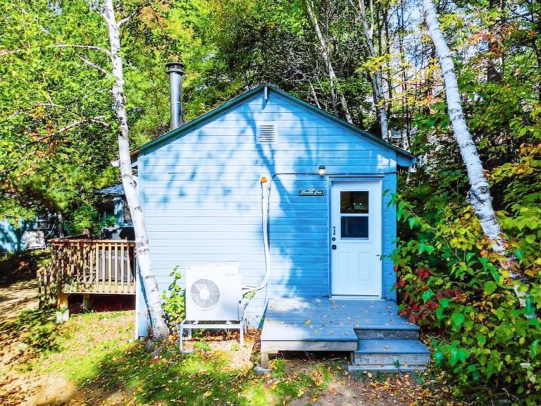 Cottage  Dwight