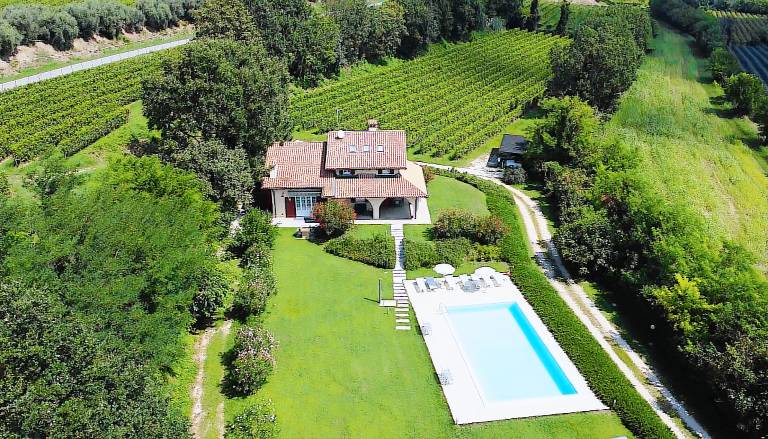 Fully equipped nice villa with barbecue, private pool & patio | Pet-friendly — photo 4