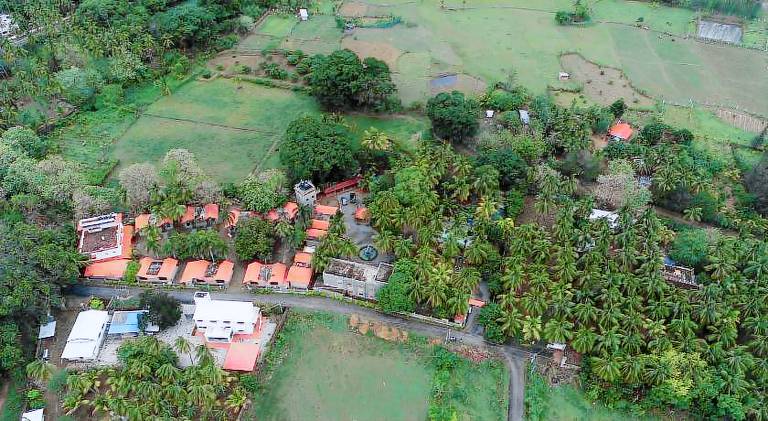 Kuttralam Resorts