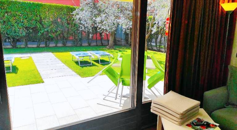 Apartment with pool | Pets are welcome — photo 5